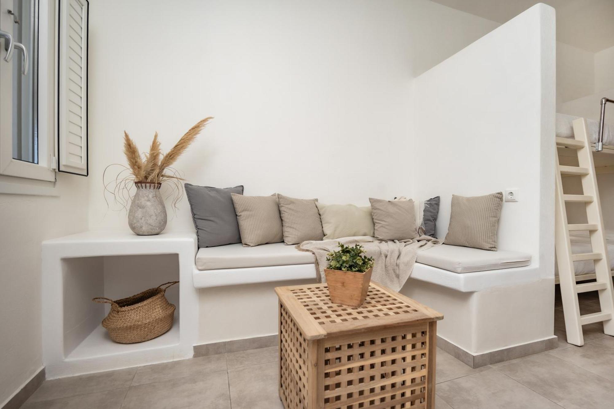 איוס פרוקופיוס Thea Suites Naxos מראה חיצוני תמונה