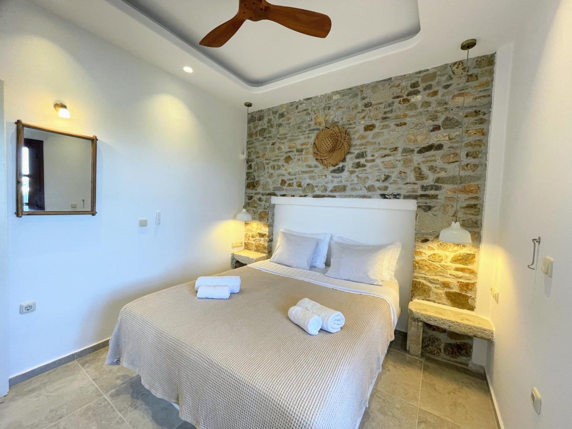 איוס פרוקופיוס Thea Suites Naxos מראה חיצוני תמונה